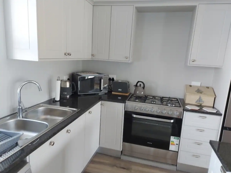 To Let 2 Bedroom Property for Rent in Westcliff Western Cape